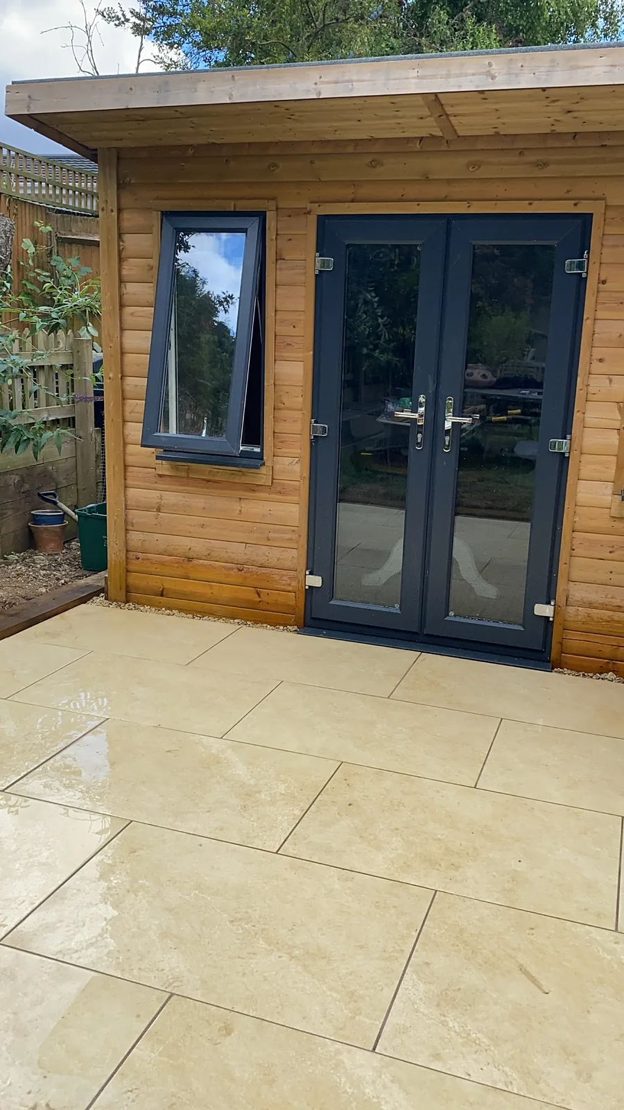 Garden room & porcelain patio